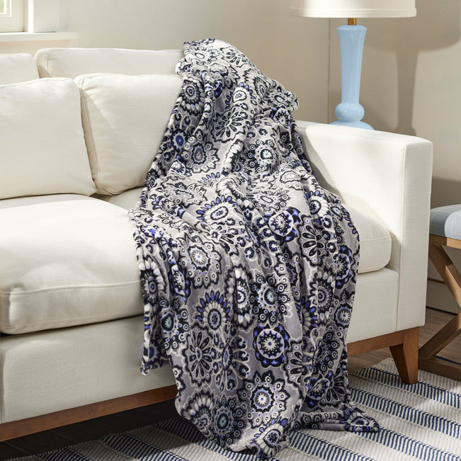 RESERVED popular for Ohana Bali Spa (3 NEW Vera Bradley Throw Blankets)