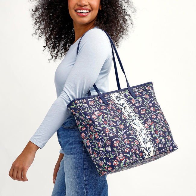 Vera popular Bradley extra large tote.