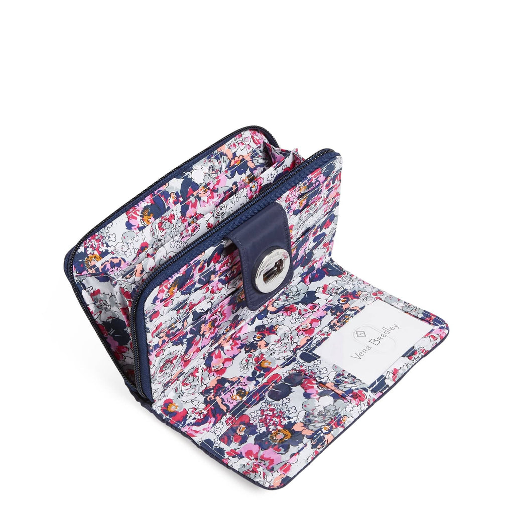 Outlet Ultralight RFID Turnlock Wallet Vera Bradley – Vera
