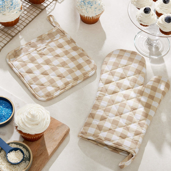 Pot Holder & Oven Mitt Set-Gingham Sand-Image 1-Vera Bradley