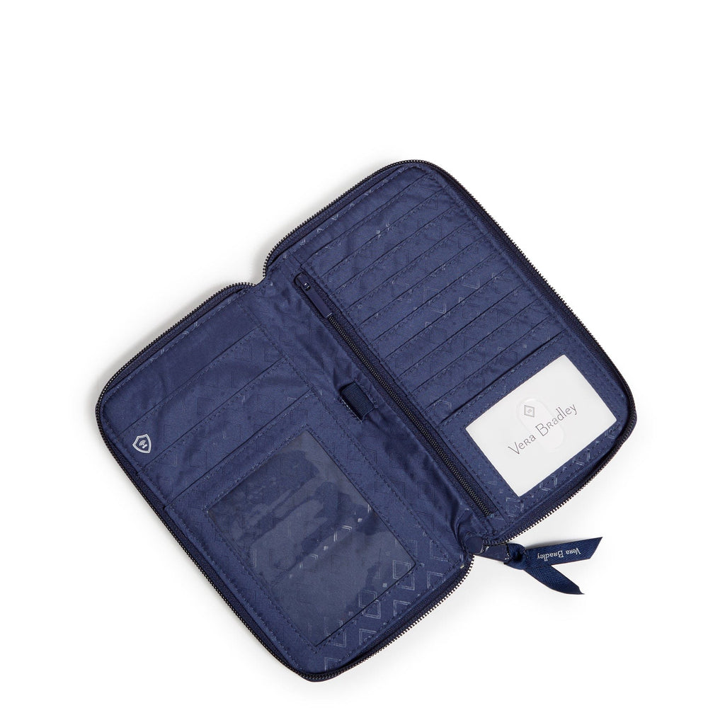 Outlet Family Travel Wallet - Cotton | Vera Bradley – Vera