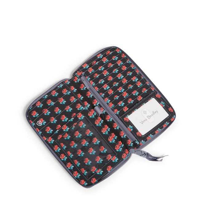Outlet Family Travel Wallet