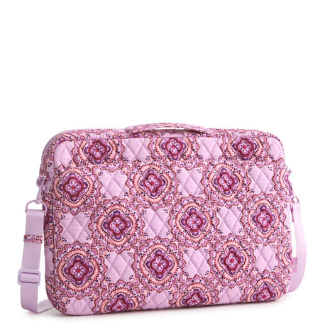 Search: 44 results found for "lavender medallion"
