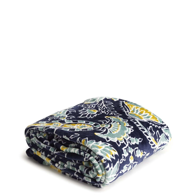 Plush Throw Blanket-Image 2-Vera Bradley