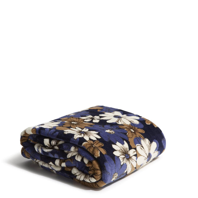 Outlet Essential Throw Blanket