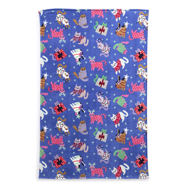 Outlet Essential Throw Blanket