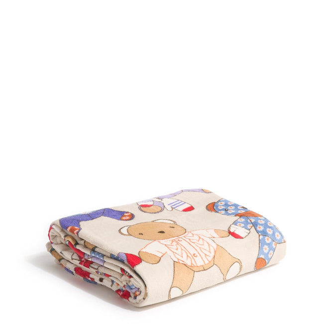 Outlet Essential Oversized Throw Blanket-Toasty Teddies Pumice Stone-Image 1-Vera Bradley