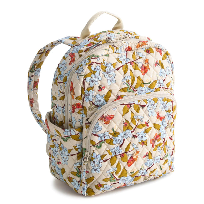 Outlet Essential Small Backpack