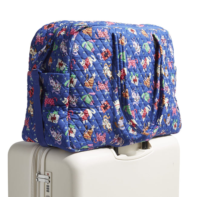 Outlet Large Weekender Travel Bag-Catnip Christmas-Image 4-Vera Bradley