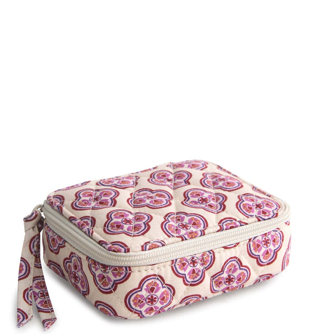 Outlet Essential Travel Pill Case