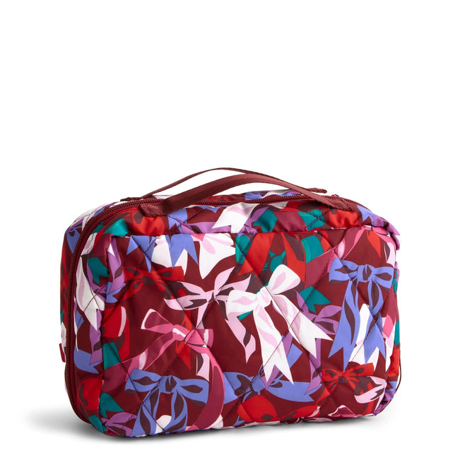 Outlet Essential Hanging Travel Organizer