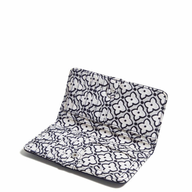 Outlet Essential Wallet-Peacoat-Image 2-Vera Bradley