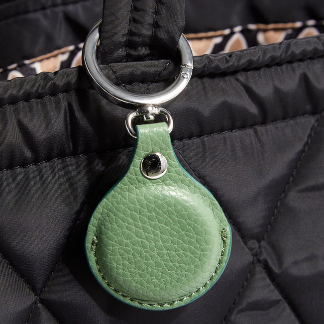 Outlet Essential Bag Charm for AirTag