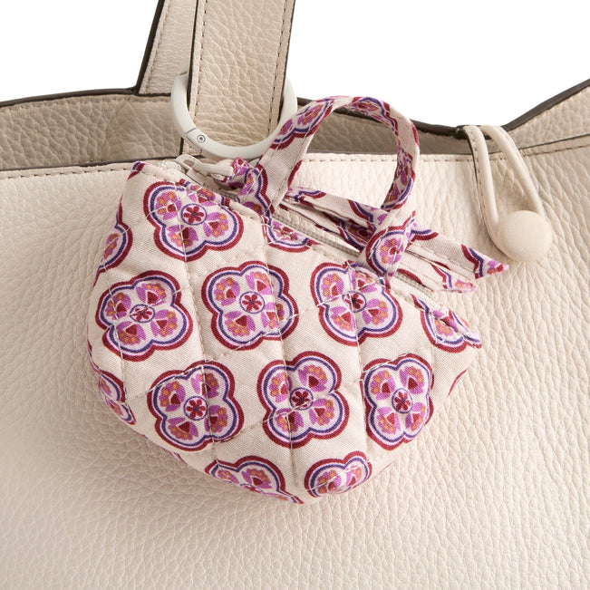 Outlet Essential Tote Bag Charm