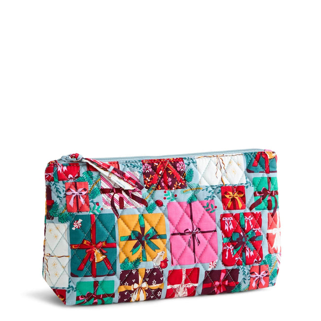 Outlet Essential Medium Pouch