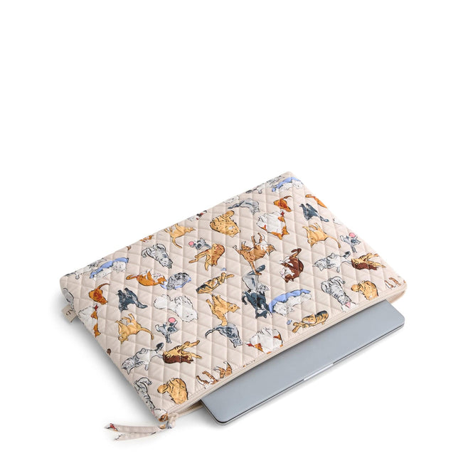 Outlet Essential Laptop Pouch