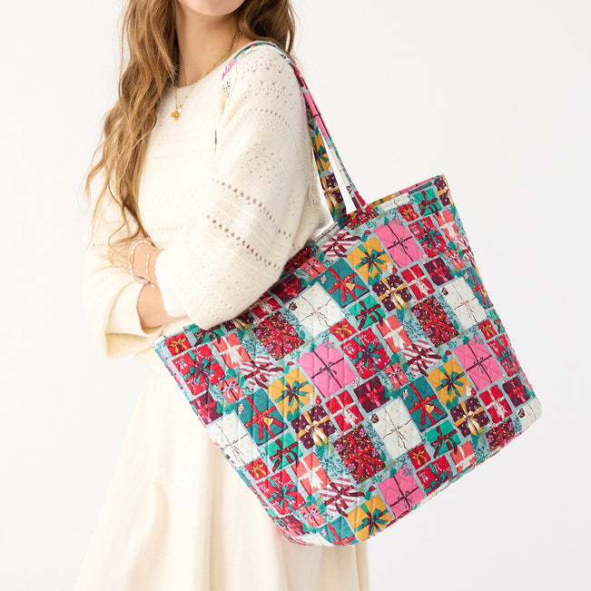 Outlet Grand Tote