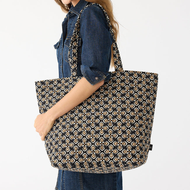 Outlet Grand Tote
