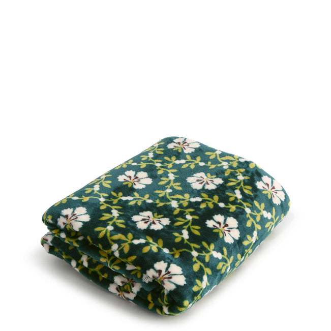Outlet Essential Throw Blanket - Mistletoe Lattice - Image 2