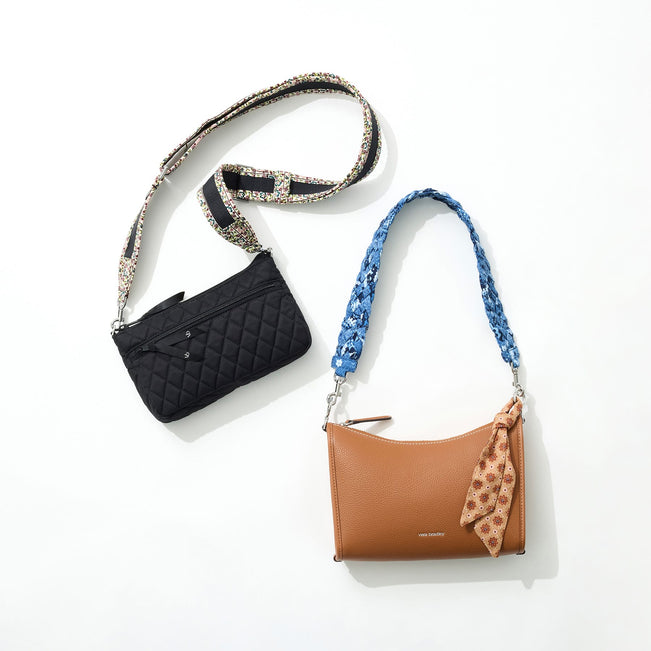 FW26_Outlet_Group_Shot20_StrapBar_Gif_02.jpg